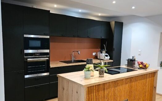 Maison de village 4 pièces – 112 m² + 70m2 combles aménageables