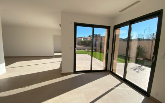 Spacieuse villa recente 3 chambres
