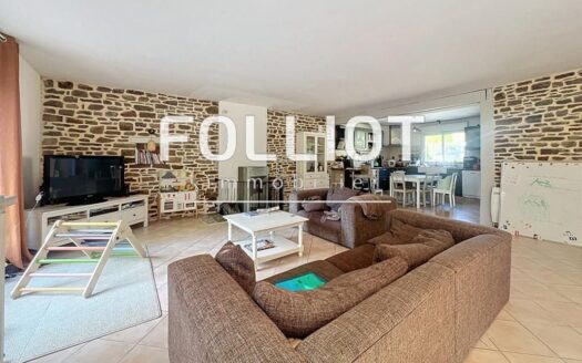 Maison 7 pièces 230 m²