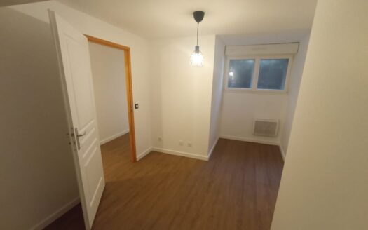 Vente T2 58m² Manosque en RDC + 3 caves – idéal investisseur ou premier achat