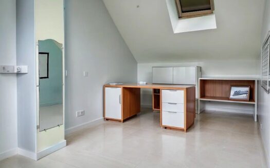 Longère 240 m² rénovée 7 pièces sur terrain 3000 m²