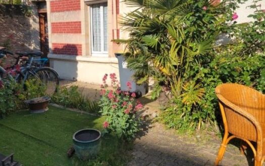 Villa avec 2 petites maisons hyper centre Ouistreham