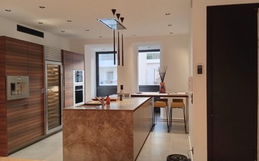 Appartement à vendre 120m2 dans Bel immeuble – Carré d’or, Marseille 13008