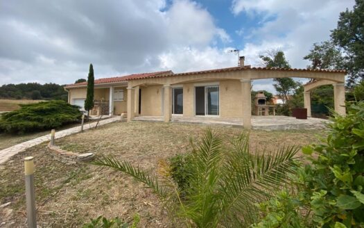 Deux villas + piscine sur parcelle 2194m2