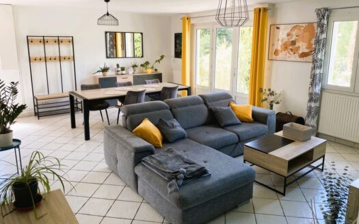 Maison 3 pièces – Grand terrain arboré